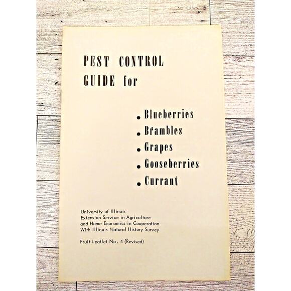 Pest Control Guide Fruit - University Illinois Ag Extension Leaflet 4 - Vtg 1965 - Picture 1 of 8